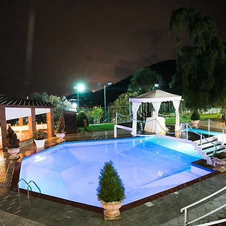 Hotel Diecimare Cava De' Tirreni Bagian luar foto