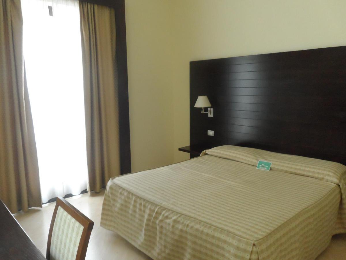 Hotel Diecimare Cava De' Tirreni Bagian luar foto
