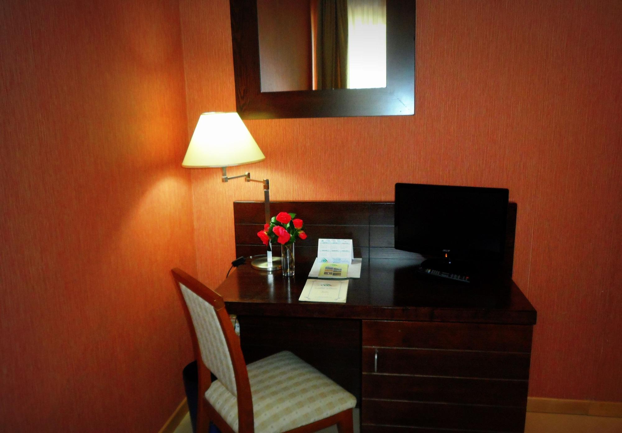 Hotel Diecimare Cava De' Tirreni Bagian luar foto