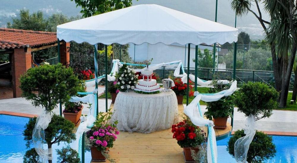 Hotel Diecimare Cava De' Tirreni Bagian luar foto