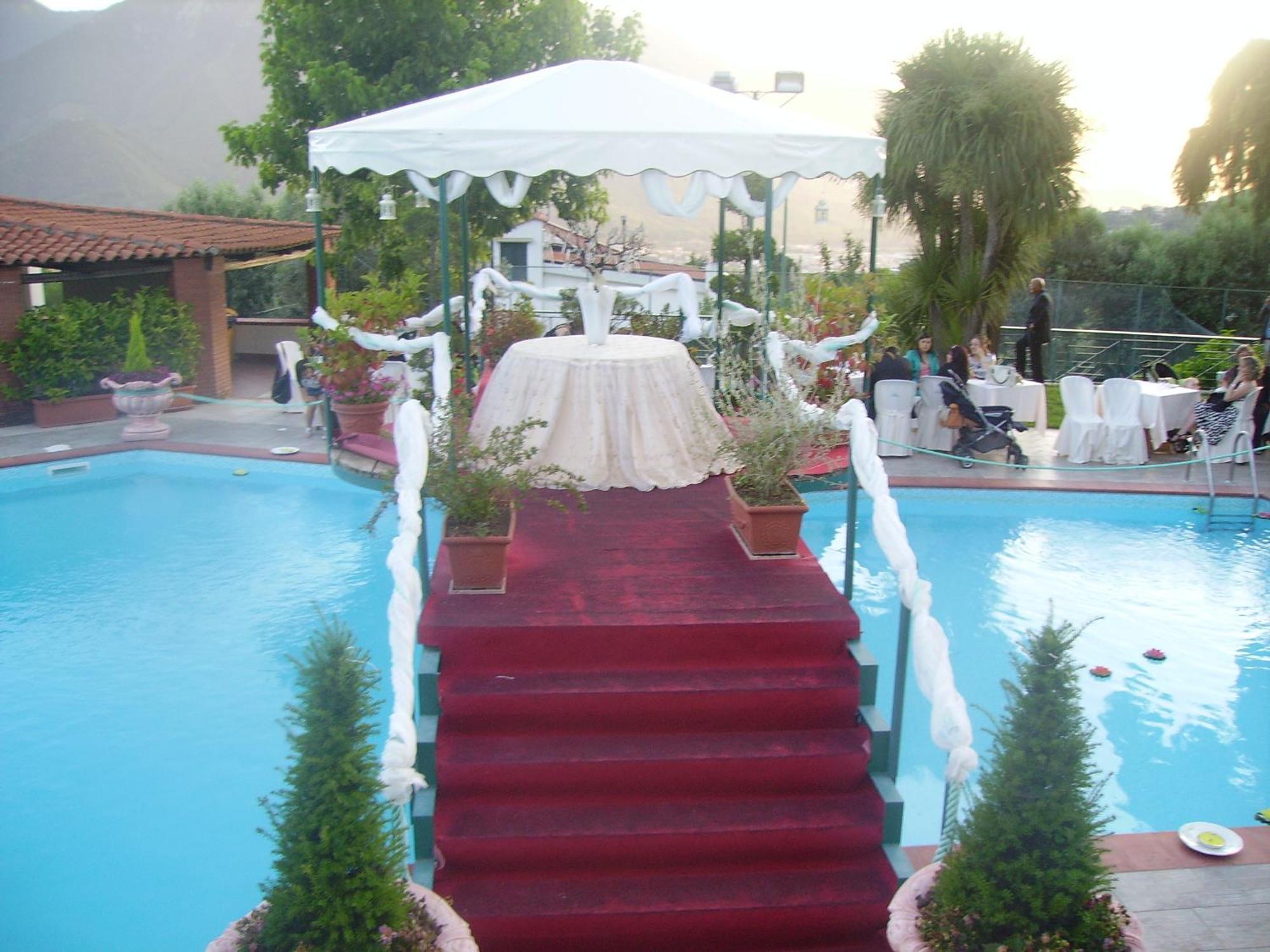 Hotel Diecimare Cava De' Tirreni Bagian luar foto
