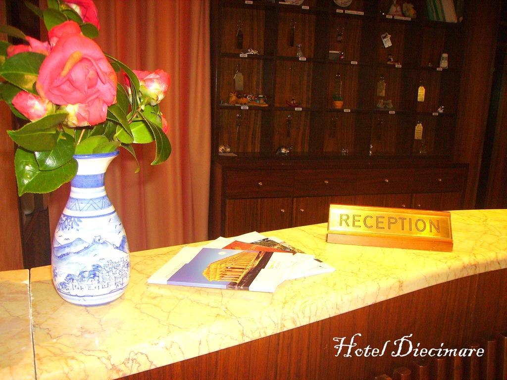Hotel Diecimare Cava De' Tirreni Bagian luar foto