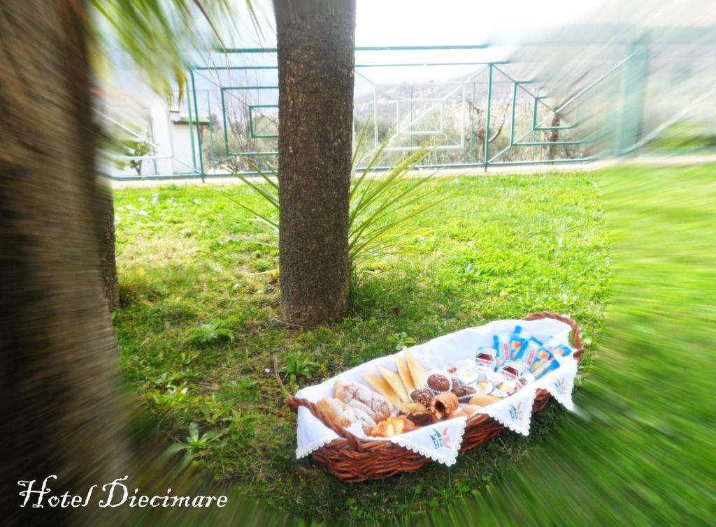 Hotel Diecimare Cava De' Tirreni Bagian luar foto