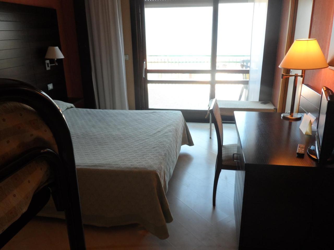 Hotel Diecimare Cava De' Tirreni Bagian luar foto